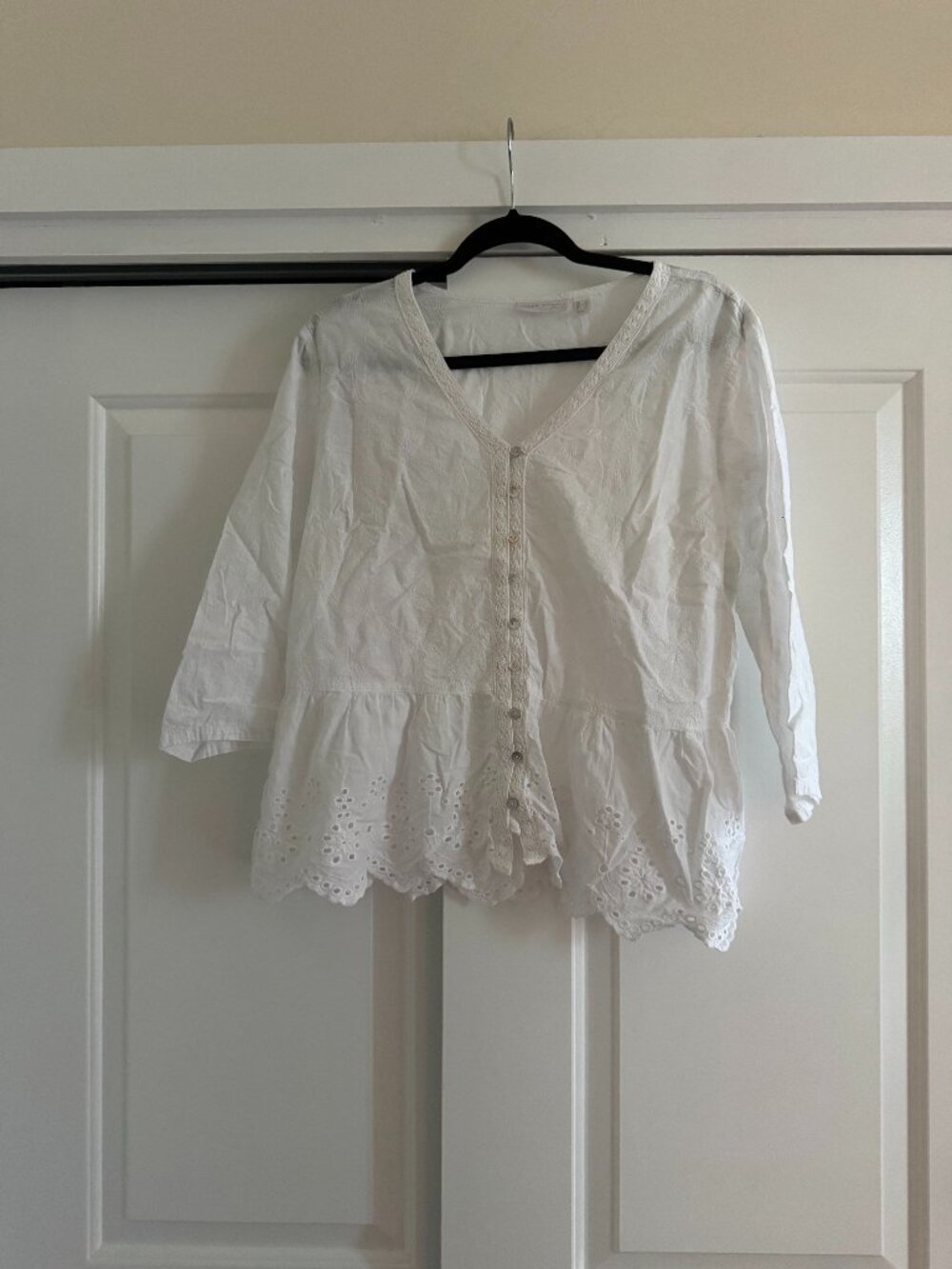 Susan Graver White Lace Eyelet 3/4 Sleeve Blouse, Size Large